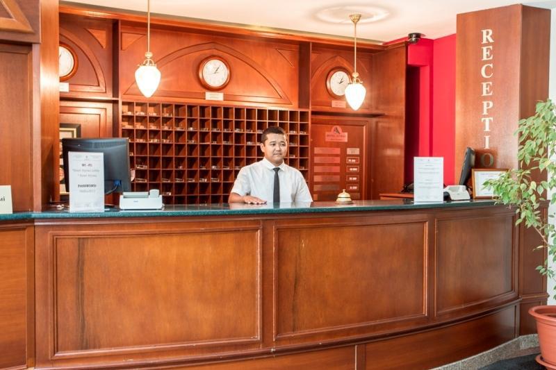Atyrau Dastan Hotel Bagian luar foto